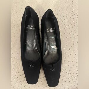 Stuart Weitzman woman’s black squared toe courts